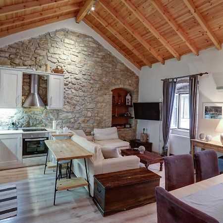 Luminous 2Bd Stone Apt In The Alleys Of Corfu Town Εξωτερικό φωτογραφία
